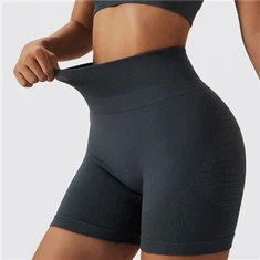 Yogashorts som andas